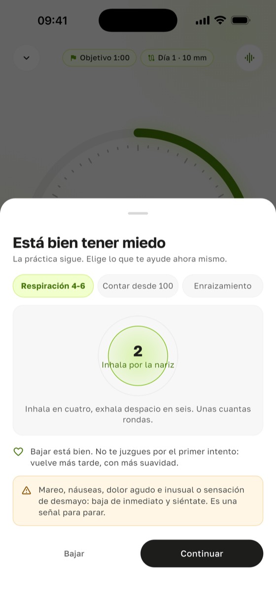 Botón «¿Miedo?» de Sadharo abierto sobre el temporizador: respiración, contar desde 100, enraizamiento y «Bajar»